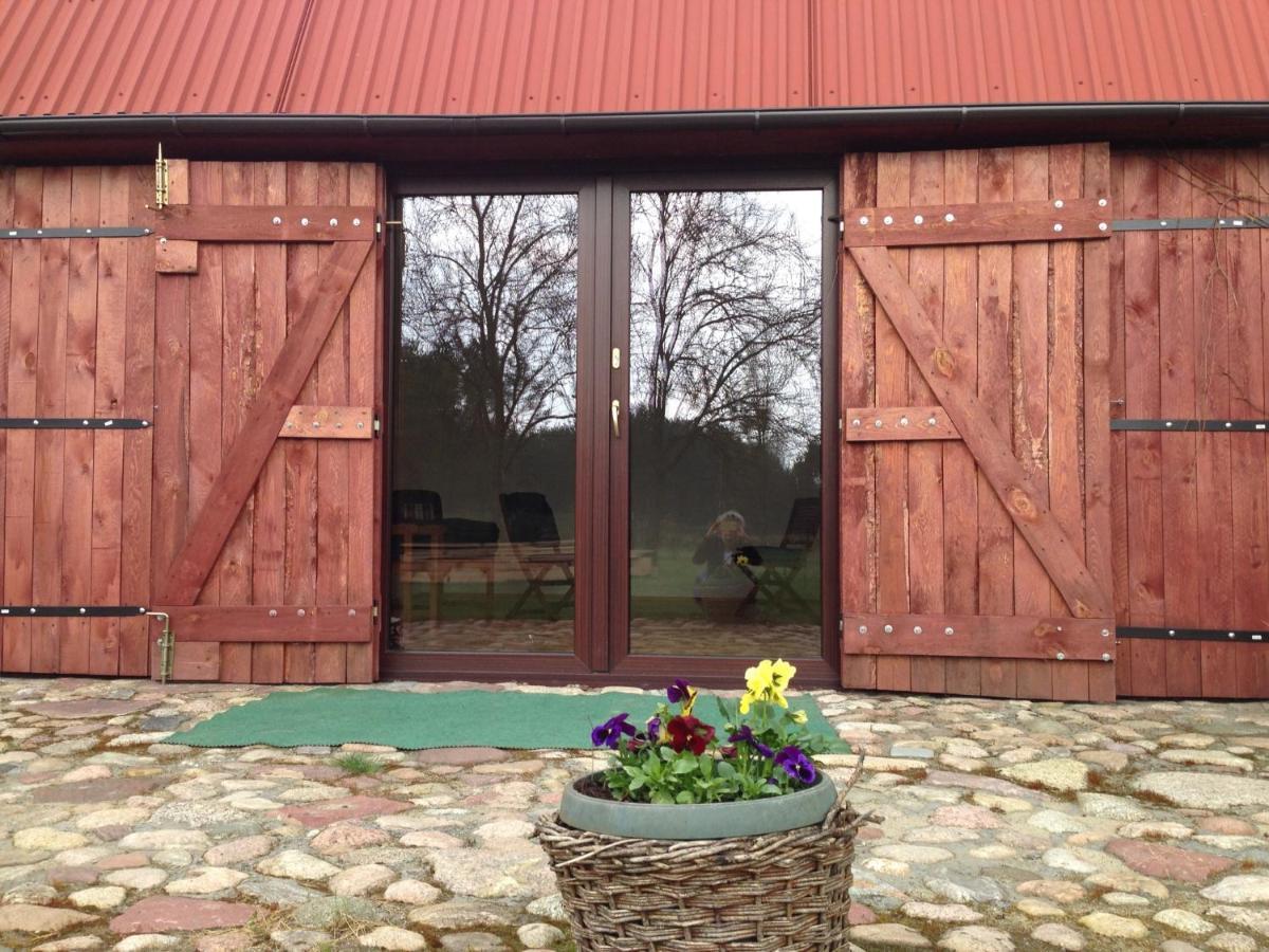 Satnatorium Bed and Breakfast Tuczno Exteriör bild